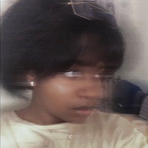 Meet your Posher, Breeya